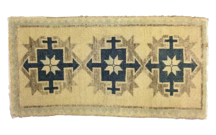 1.5×3 Vintage Oushak Rug