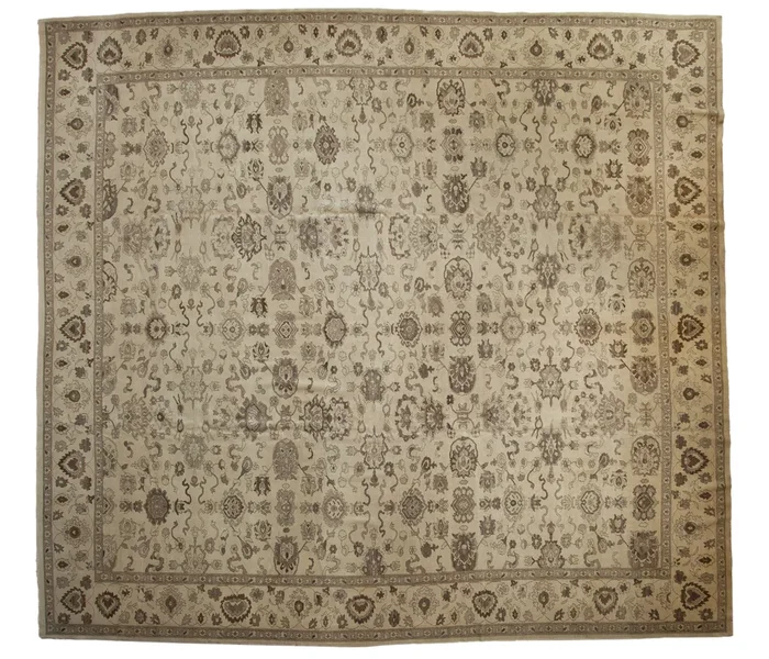13.5×15 Egyptian Agra Design Square Carpet