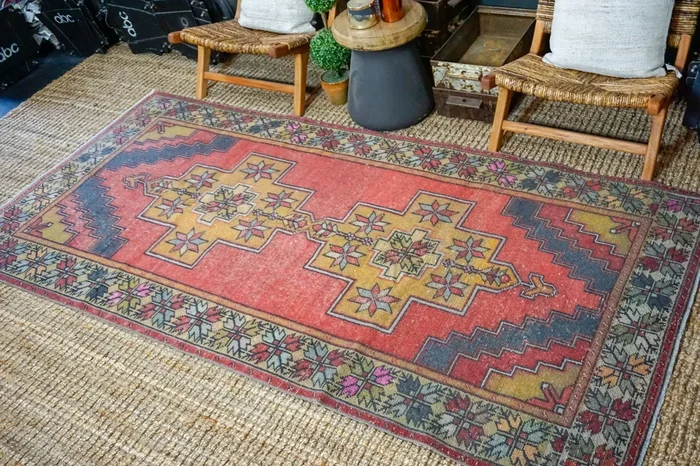 4’7 x 9’ Oushak Rug Muted Red, Denim + Honey Vintage Turkish Carpet ‘3530