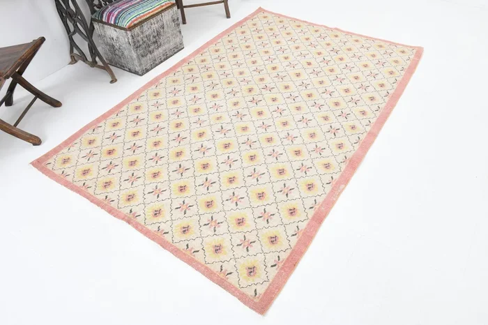 4′ x 7′ Yellow-Gold Turkish Vintage Rug – 6264