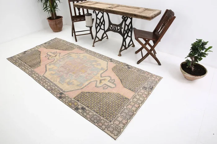 4′ x 8′ Pink Turkish Vintage Rug – 2753