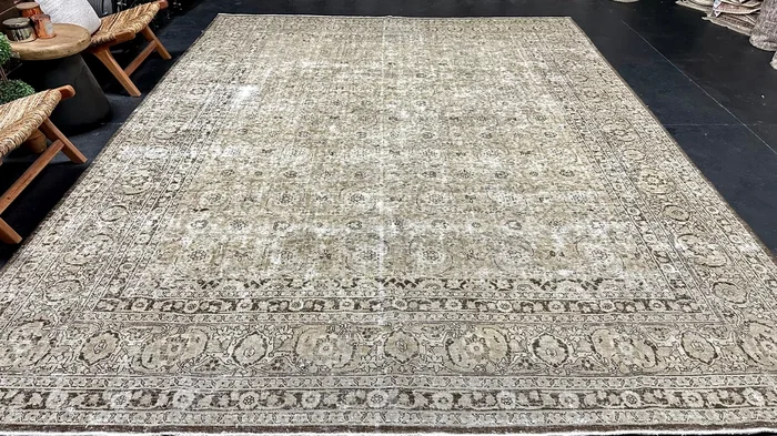 9’7 x 12’6 Classic Antique Rug Muted Beige, Brown & Clay Gray ‘5275