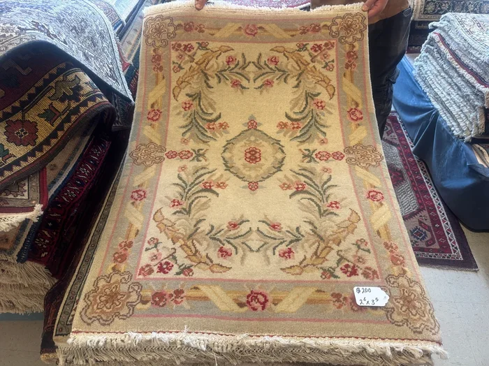 Indian Sarouk – 2’6” X 3’5”