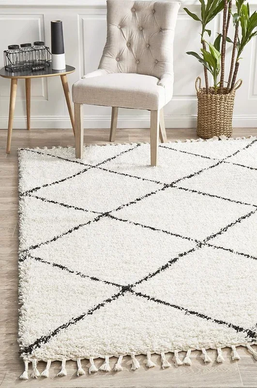 Pandora Diamond White Rug