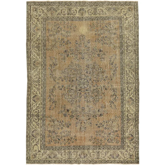 Vania – Vintage Turkish Area Rug